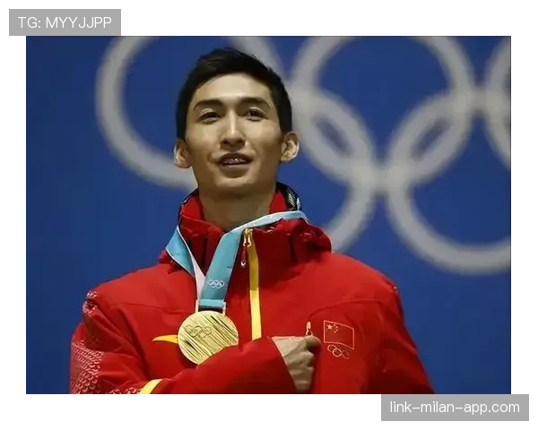 武大靖家里冰箱贴全是金牌，朋友去串门以为进了博物馆